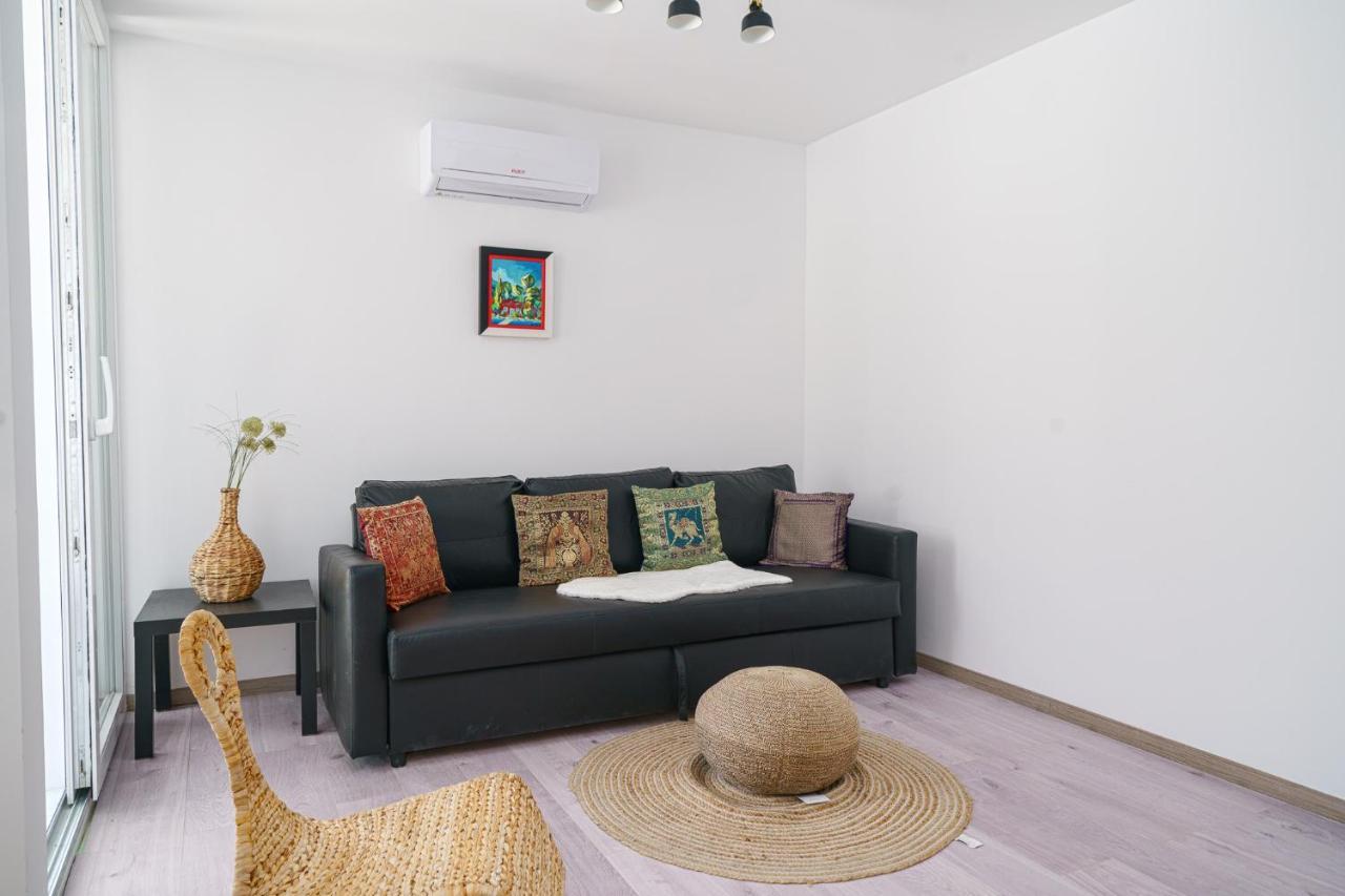 Vila Regina Apartment Paloma With Swimming Pool Jezera Bagian luar foto