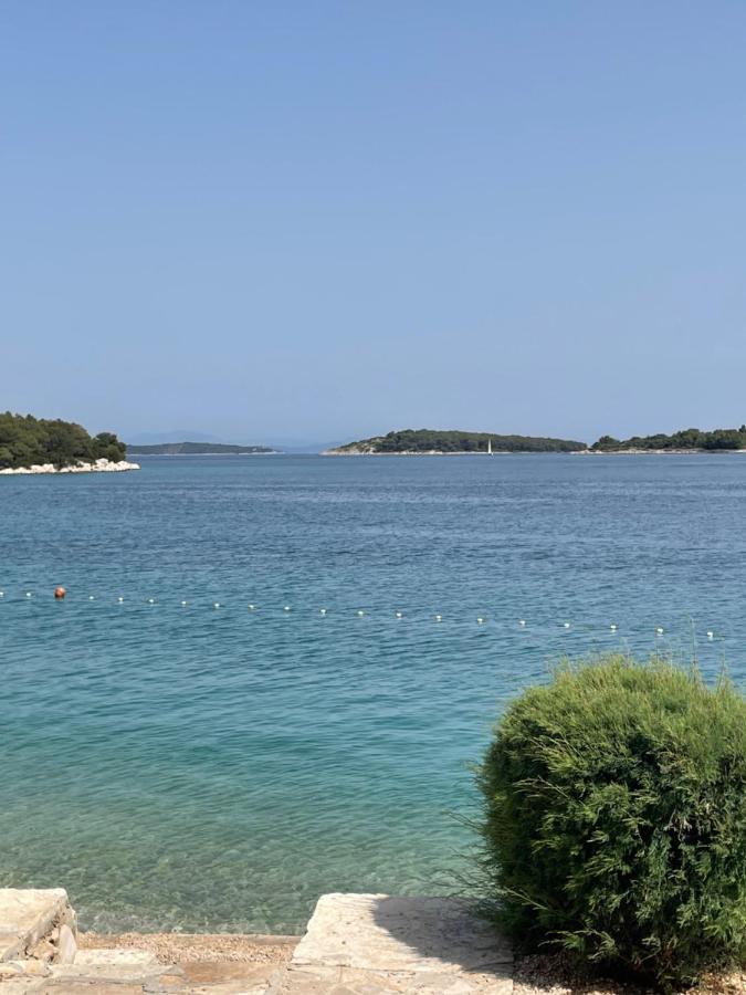 Vila Regina Apartment Paloma With Swimming Pool Jezera Bagian luar foto