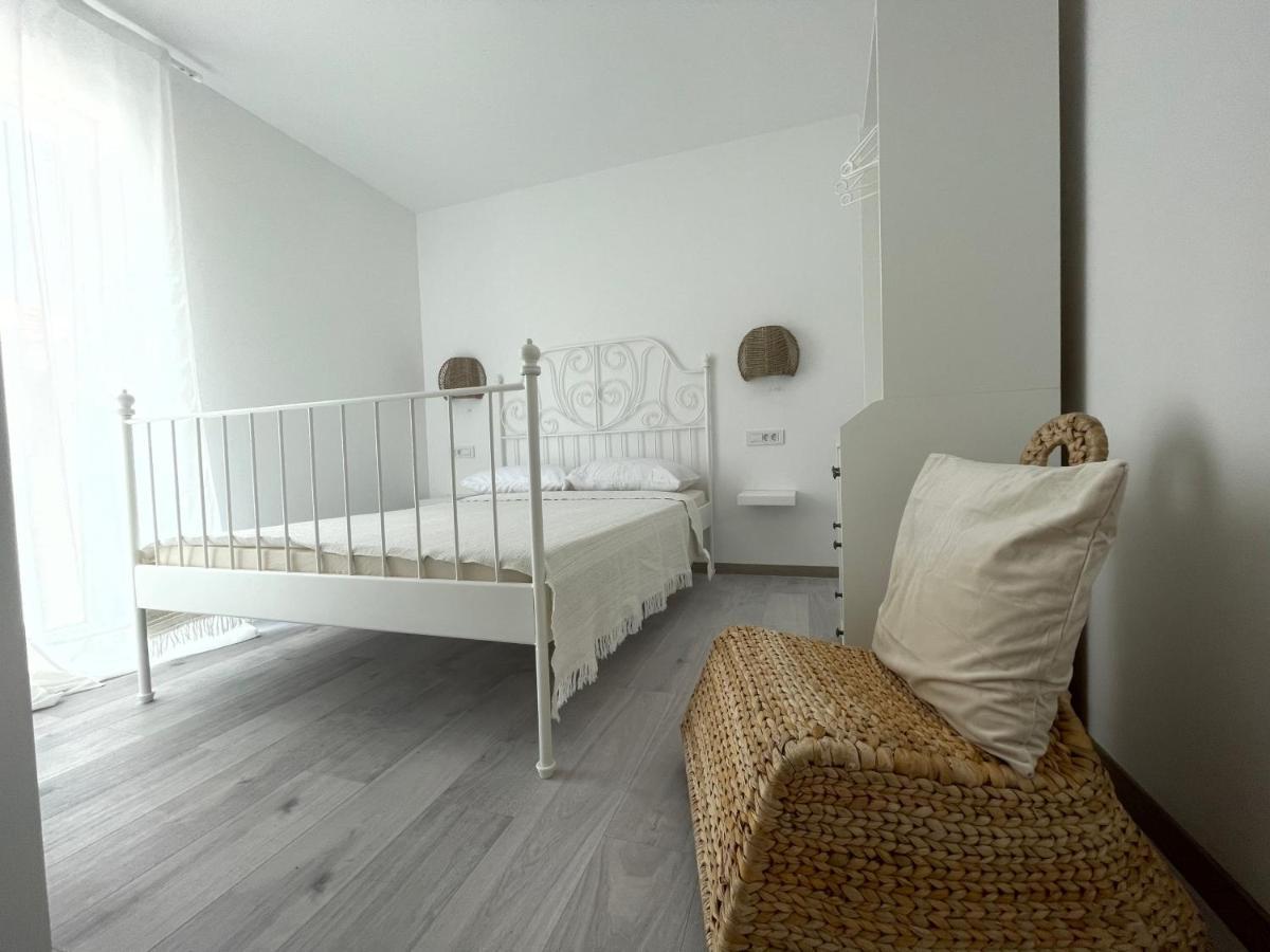 Vila Regina Apartment Paloma With Swimming Pool Jezera Bagian luar foto
