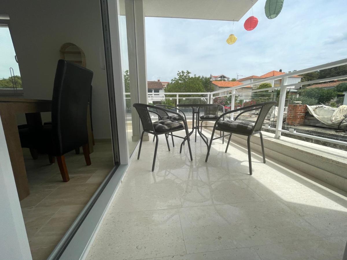 Vila Regina Apartment Paloma With Swimming Pool Jezera Bagian luar foto
