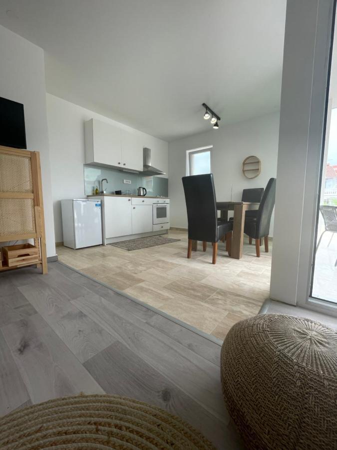 Vila Regina Apartment Paloma With Swimming Pool Jezera Bagian luar foto