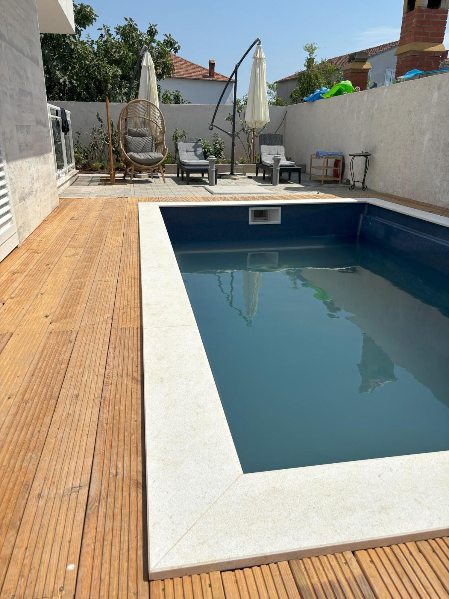 Vila Regina Apartment Paloma With Swimming Pool Jezera Bagian luar foto