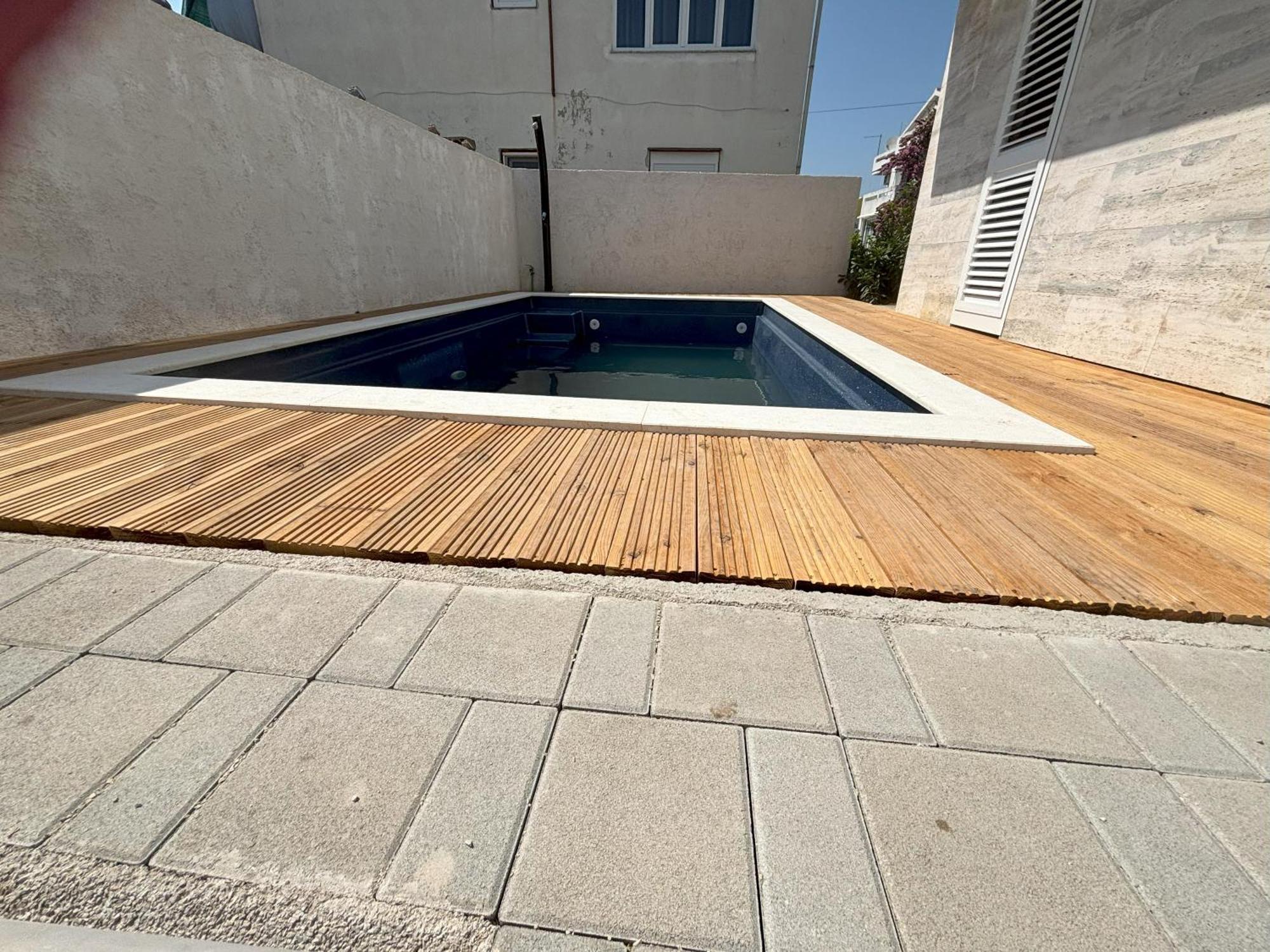 Vila Regina Apartment Paloma With Swimming Pool Jezera Bagian luar foto