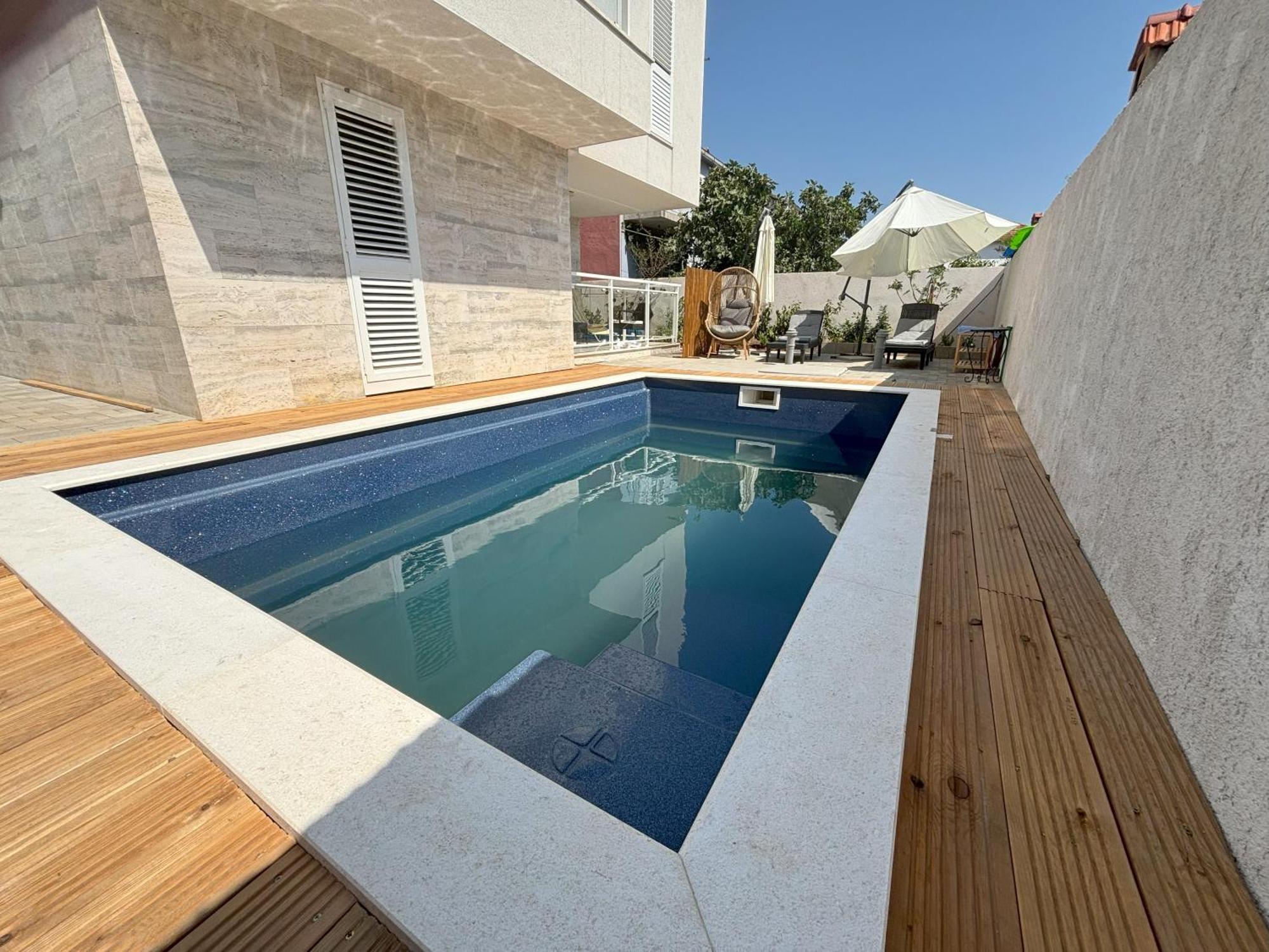 Vila Regina Apartment Paloma With Swimming Pool Jezera Bagian luar foto
