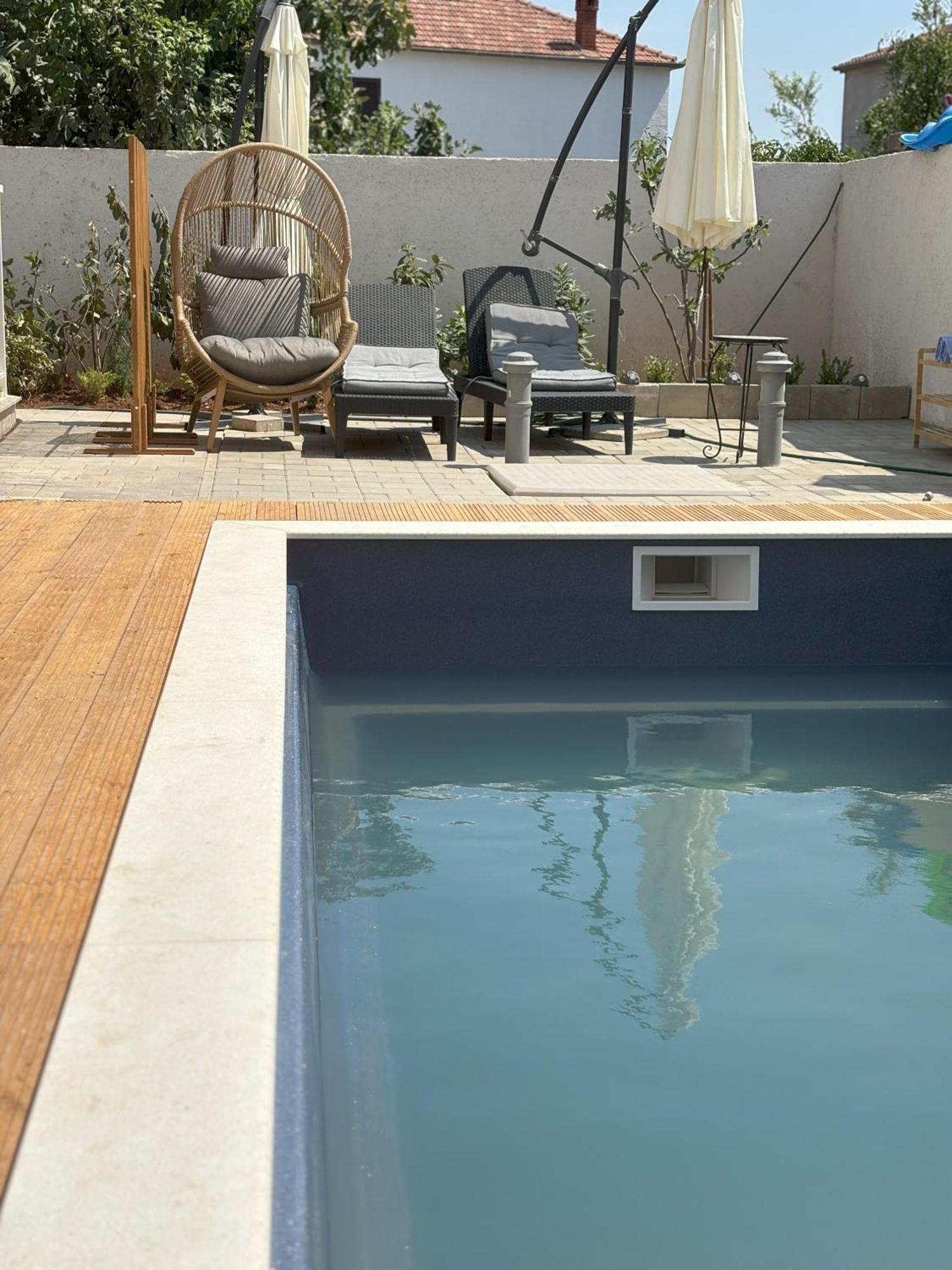 Vila Regina Apartment Paloma With Swimming Pool Jezera Bagian luar foto