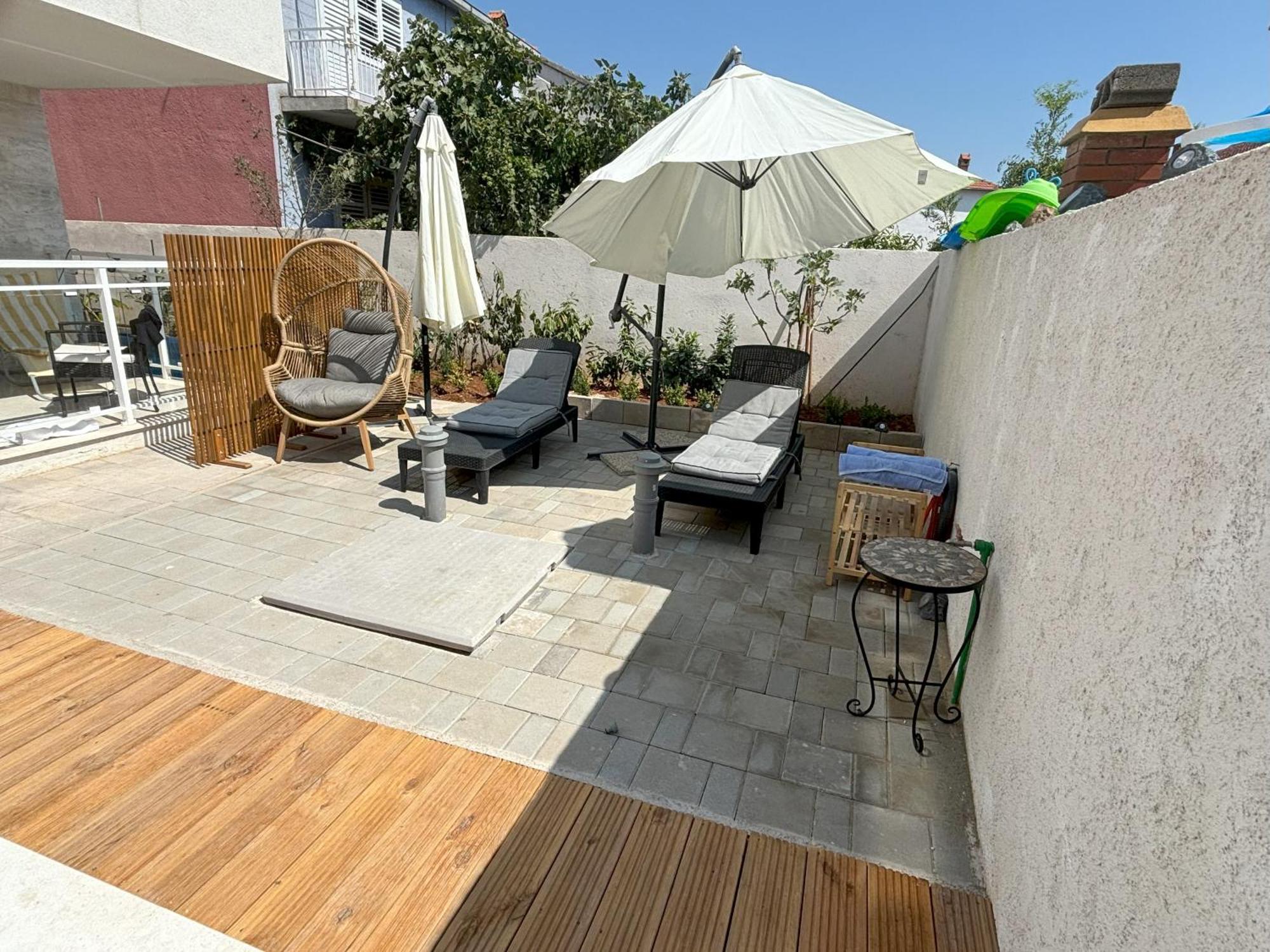 Vila Regina Apartment Paloma With Swimming Pool Jezera Bagian luar foto